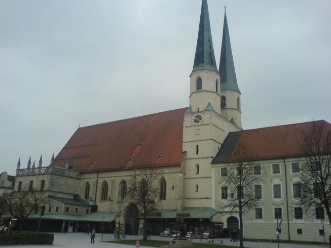 Stiftspfarrkirche
