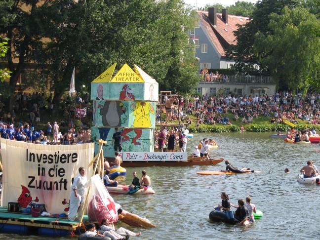 Polit Dschungel rotiert