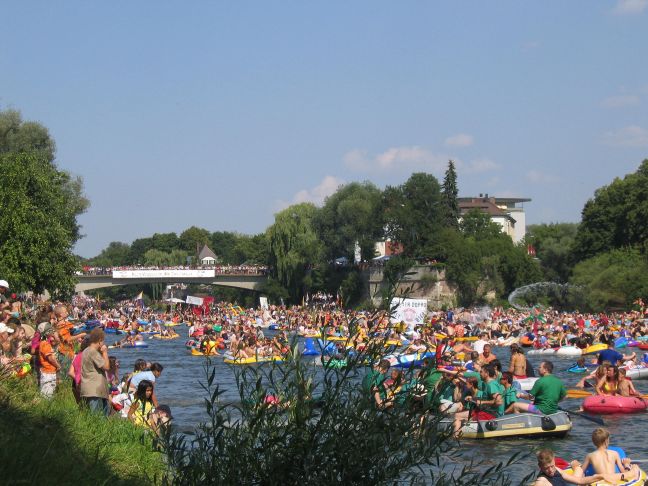 Ulm an der verstopften Donau