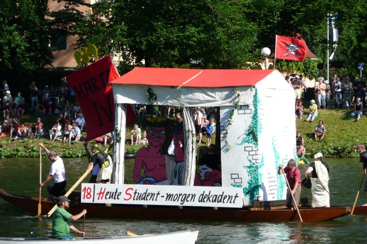 heute Student - morgen dekadent
