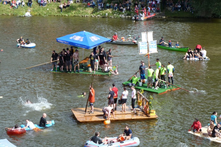 schwimmende Kneipe(n)