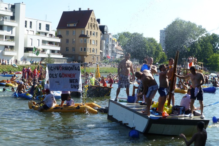 des gönner mer uns