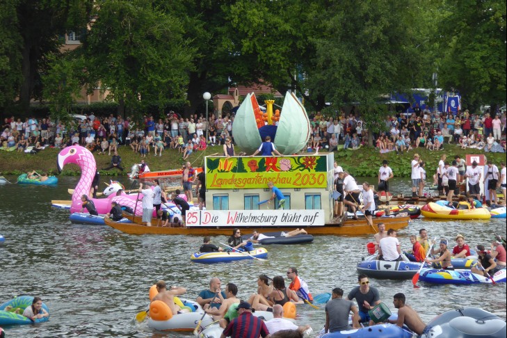 die Wilhelmsburg blüht auf